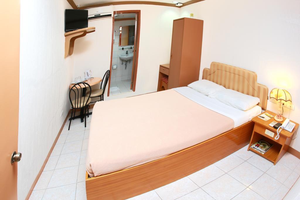 Elegant Circle Hotel