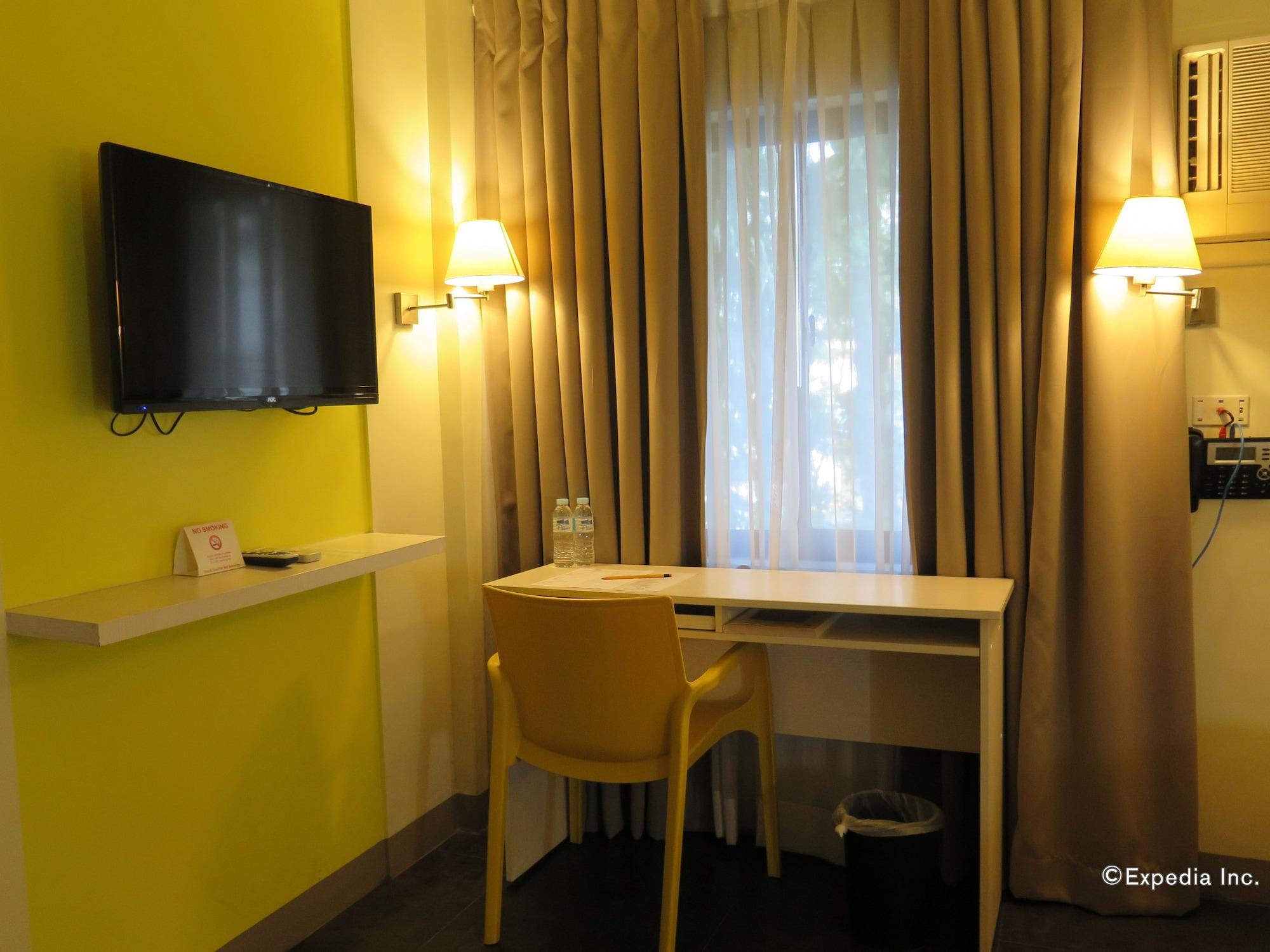 Hotel Pillows 3*