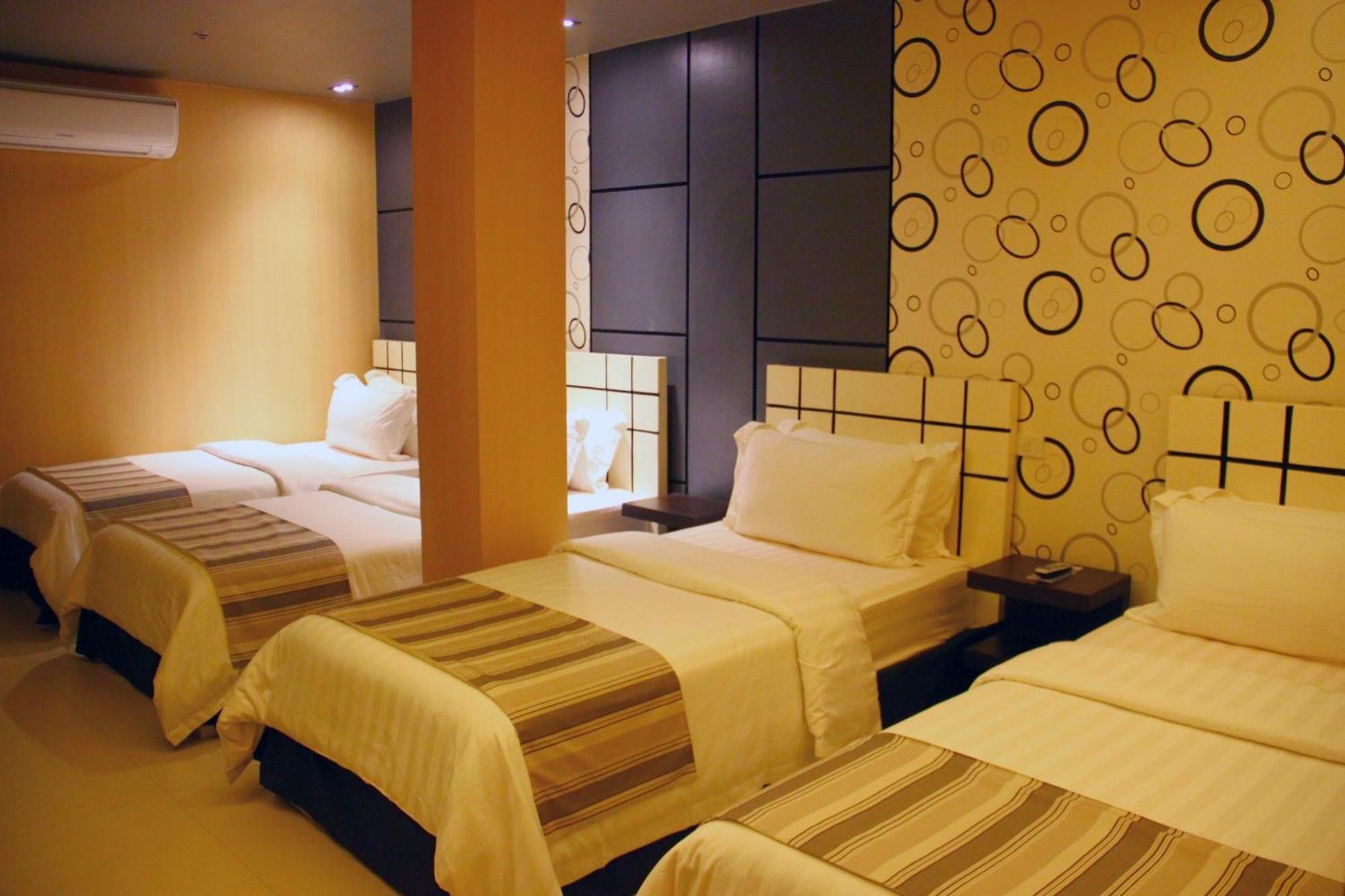Eloisa Royal Hotel 3*
