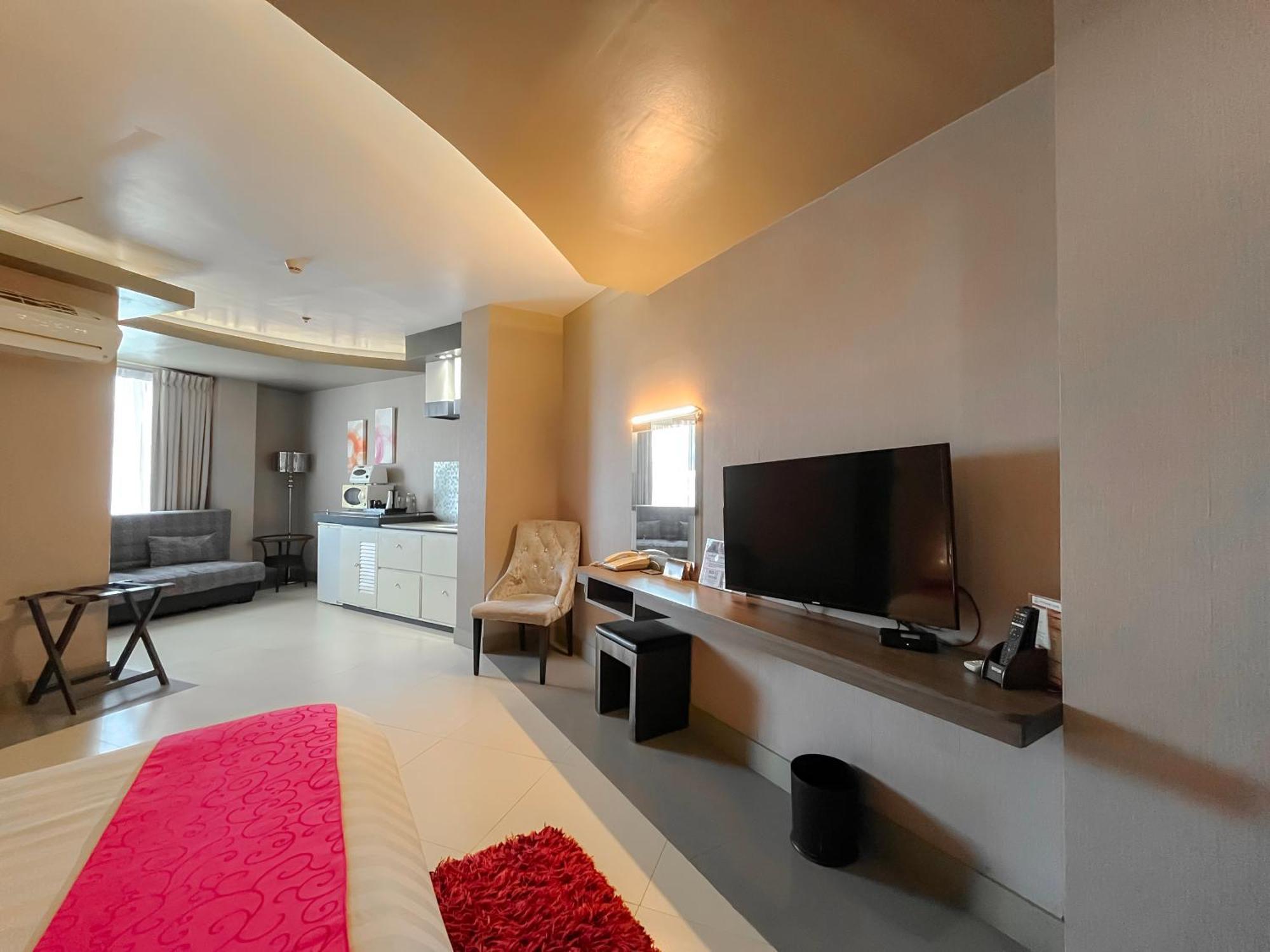 Hotel Eloisa Royal 3*