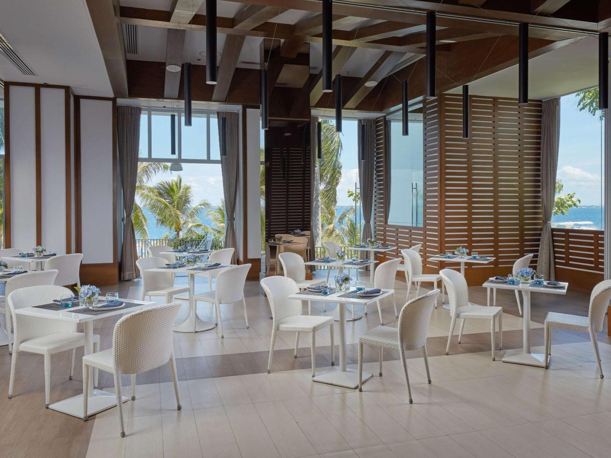 Moevenpick Mactan Island Cebu 5*