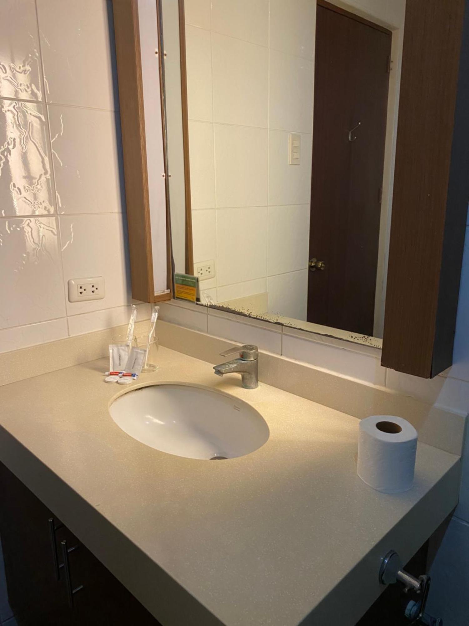 Hotel Century Plaza Cebu