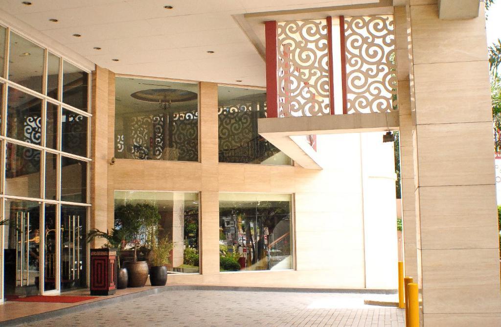 Elizabeth Hotel 4*