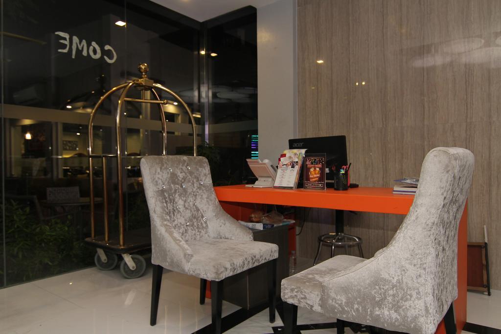 Eloisa Royal Hotel 3*