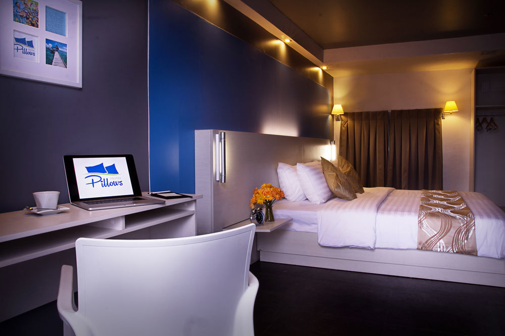 Pillows Hotel 3*