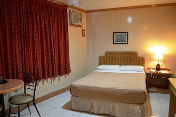 Elegant Circle Hotel 3*