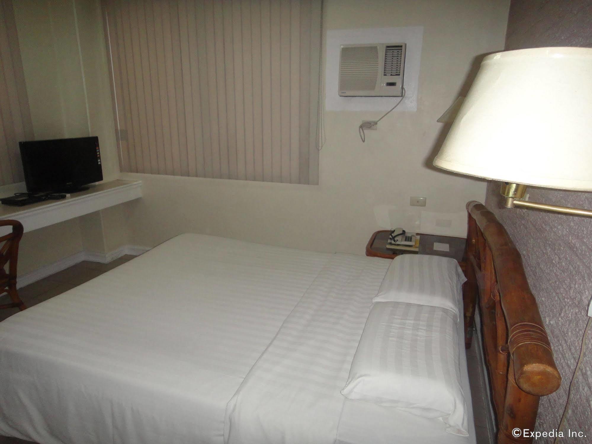 Beverly Boutique Business 2* Cebu