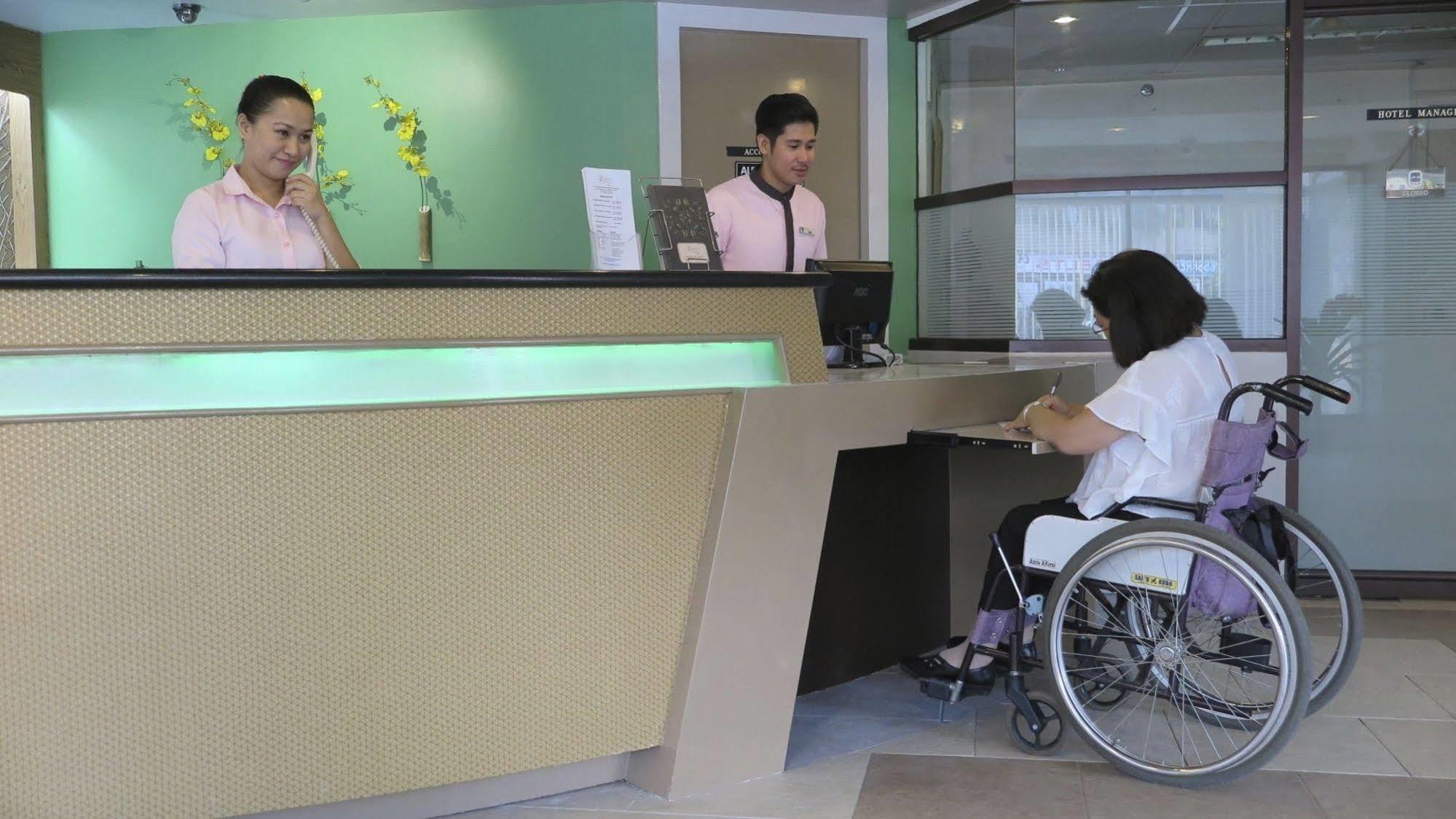 Century Plaza 3* Cebu