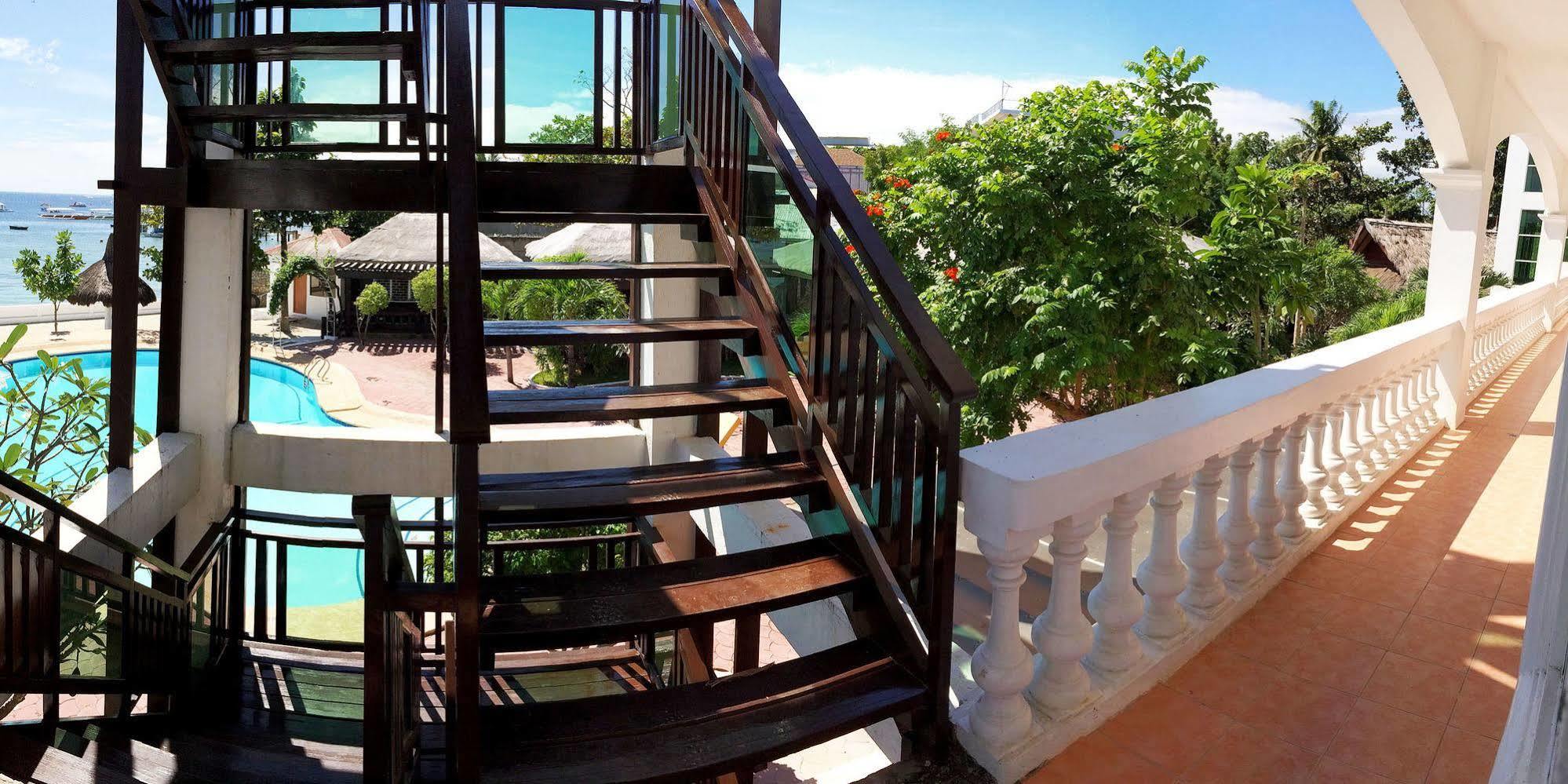 Resort Blue Garden