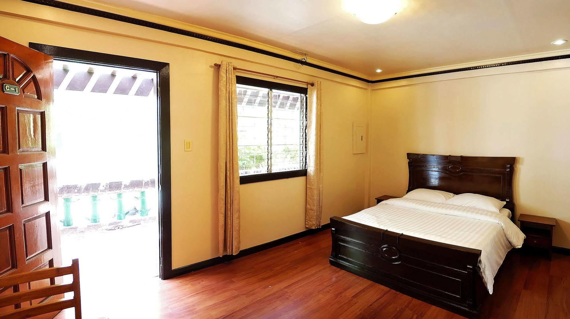 Blue Garden Resort 2*