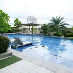Ezeniel\'S Place At Horizons 101 Condominium