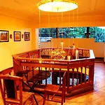 Centro Mactan Suites