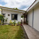 Oyo 777 Rn Guesthouse