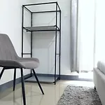 Cozy Studio Unit Near Mactan Airport Furnish With Wifi, Netflix, Pool