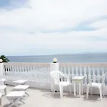 The Cronin Residences By Cocotel (Adults Only)