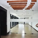 Spacious 1Br 44Sqm Studio Unit Near Ayala Mall