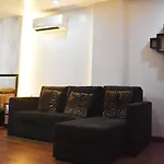 Spacious 1Br 44Sqm Studio Unit Near Ayala Mall