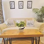 New Luxury Suite With Pool And Netflix Near Airport