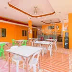 Oyo 770 J5 Guest House & Restobar