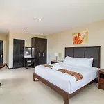 Main Hotel & Suites