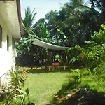Spacious 2 Bed Bungalow In Baod Fishing Village