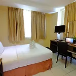 Oyo 187 The Maxwell Hotel