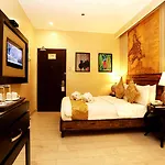 Palm Grass Hotel