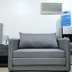 Cozy Studio Unit Near Mactan Airport Furnish With Wifi, Netflix, Pool