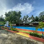 Scott\'S Seaview Resort