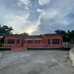 Scott\'S Seaview Resort