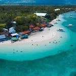 Speed 8 Inn Moalboal