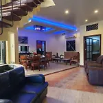 Dokkebi Pool Villa House 도깨비풀빌라