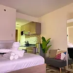 Stunning Sea View Studio Unit@ Horizons 101