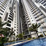 Horizons 101 In Mango Avenue