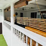 Oceanfront Scuba Villa