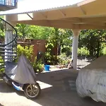Mactan Island Lapu Lapu Gallery 2 Ac Rooms Double Beds Bathroom Toilet Pools Beaches Nearby Galerie 2 Klimatisierte Zimmer Bad Wc Efh Strand- Und Poolnah