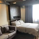 Cozy Apartment For Travelers And Homestays