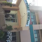 Crown Port View Hotel