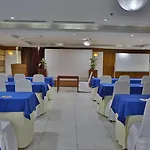 Crown Regency Hotel & Towers