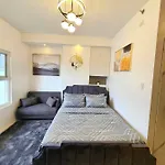 Cebu City Downtown Cozy Condo At West Jones Residences