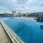 Staycation At Ethon\'S Condo