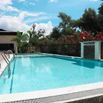 Urban Oasis40