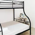 L And V Bantayan Guest House