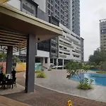 Grand Residences Studio Unit - Walking Distance To It Park