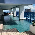 38 Park Avenue Right In The Heart Of It Park Cebu, 55 Inches Tv, Wifi