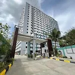 2Br Condo At Banilad Cebu 649