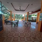Jessa\'S 5 Guests House