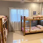 Lionfish Backpackers Hostel Malapascua