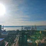 Studio-Type Condo In Cebu City With Wi-Fi, Netflix, Pool And Gym