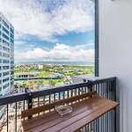 Omp T1-6H, Beach & Pool Access, Near Airport, Fast Wifi, Netflix